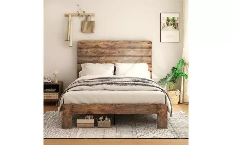 Struttura Letto a Piattaforma Full Size, Resistente, con Testiera e Pediera in Legno, Silenziosa, Nessuna Rete a Molle Necessaria, Marrone